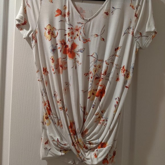 Women's Knotted Front Top - Picture 1 of 2